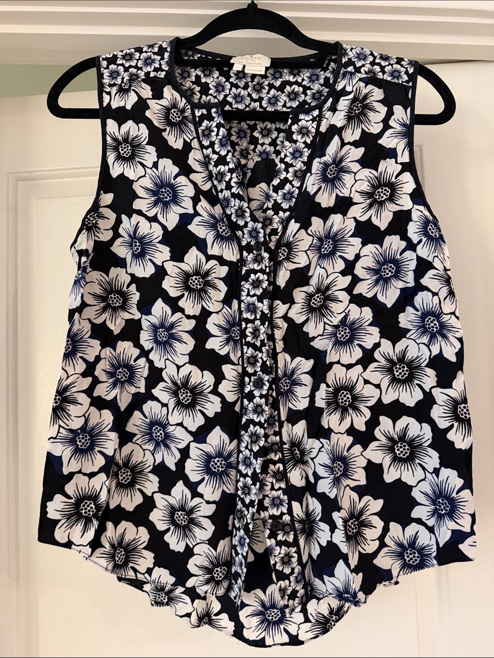 kate spade Blue and White Floral V-Neck Sleeveless Camisole